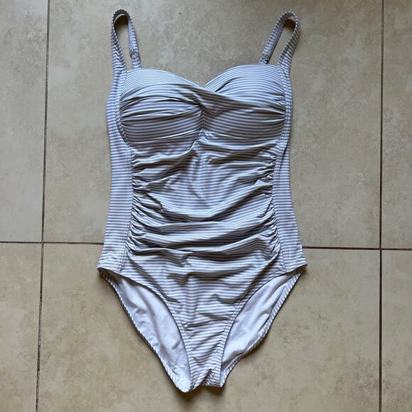 Niptuck Swim Sorrento Stripe Joanne One Piece Swimsuit Gray White Stripe Size 8 - Picture 1 of 10